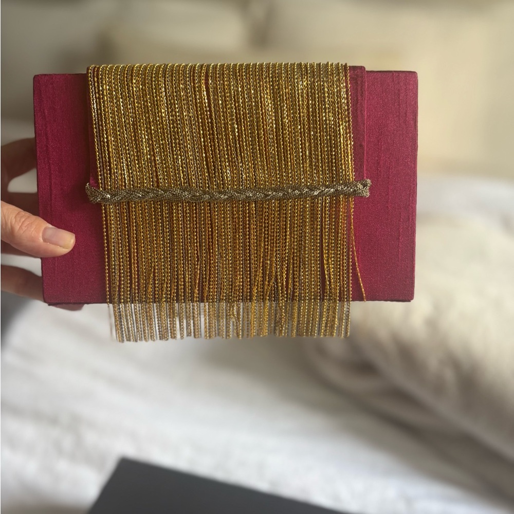 Simitri Burgundy Dreamy Clutch. Never used in original box. - Picture 5 of 12